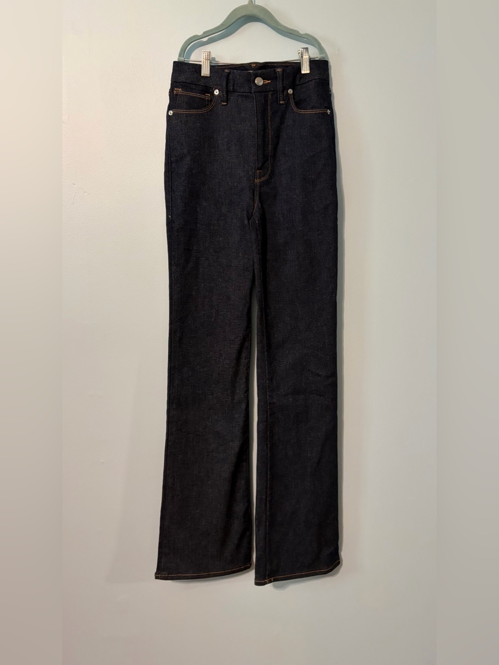 Good American Blue 04 Slight flare Jeans size 6-12